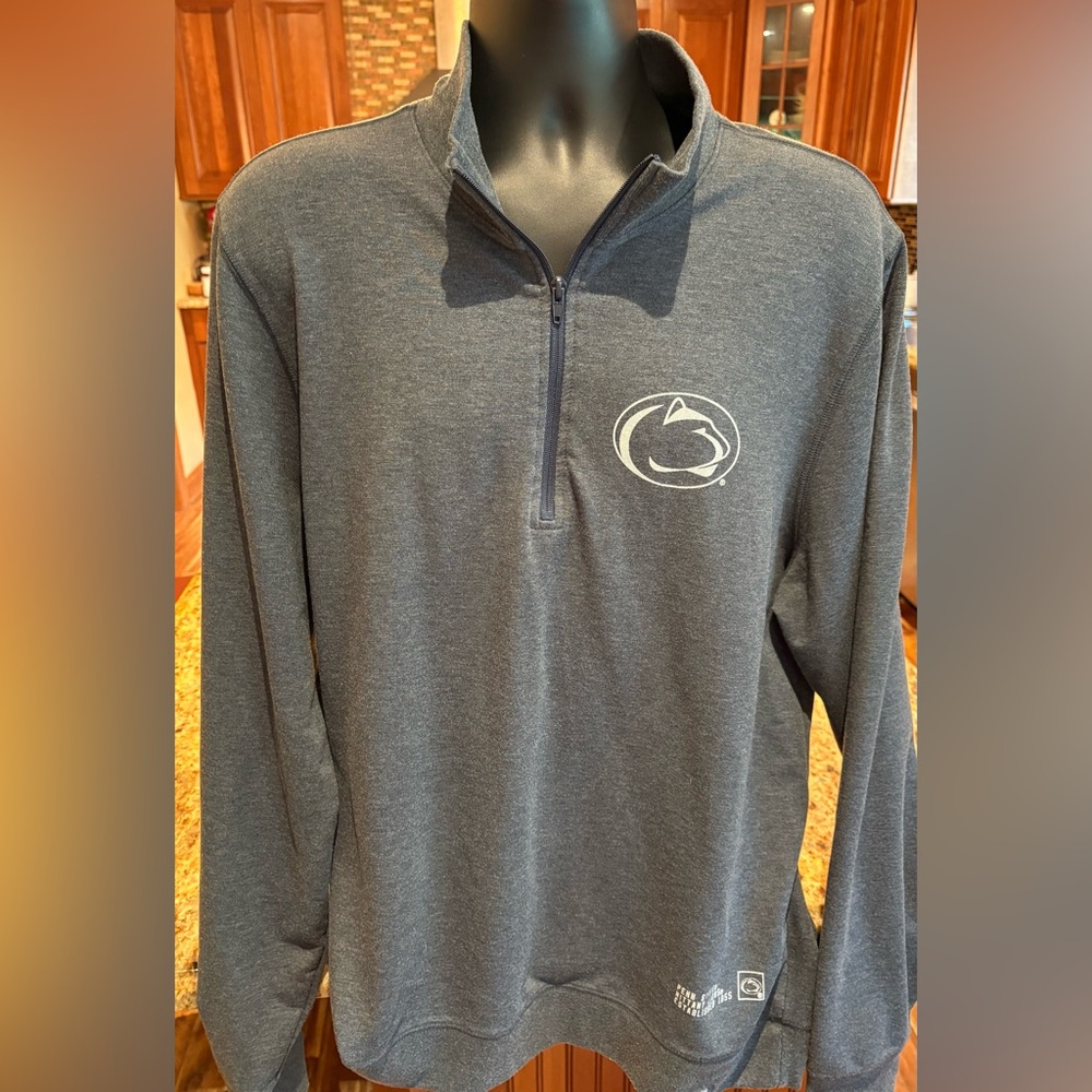 Penn State men’s Quarter-Zip Pullover jacket. Sharp heather grey with logo. XL